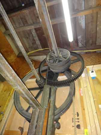 Drive system on vintage otis elevator.jpg